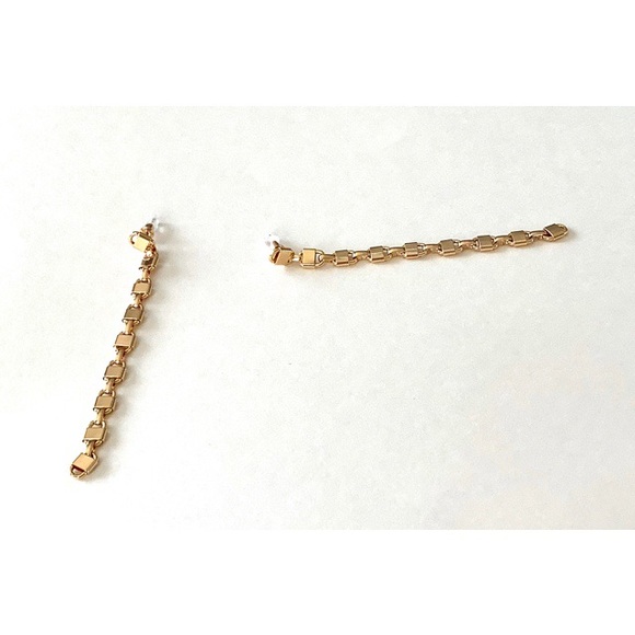 Noir Luxe Chain Drop Earrings - Picture 4 of 4